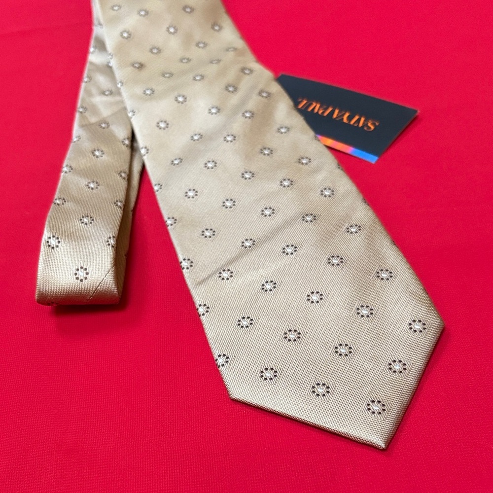 Satya Paul silk tie. NWT!